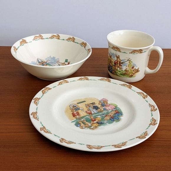 🇬🇧 Vintage Bunnykins 3 Piece Children's Dinnerware Set Made In England - Picture 2 of 11